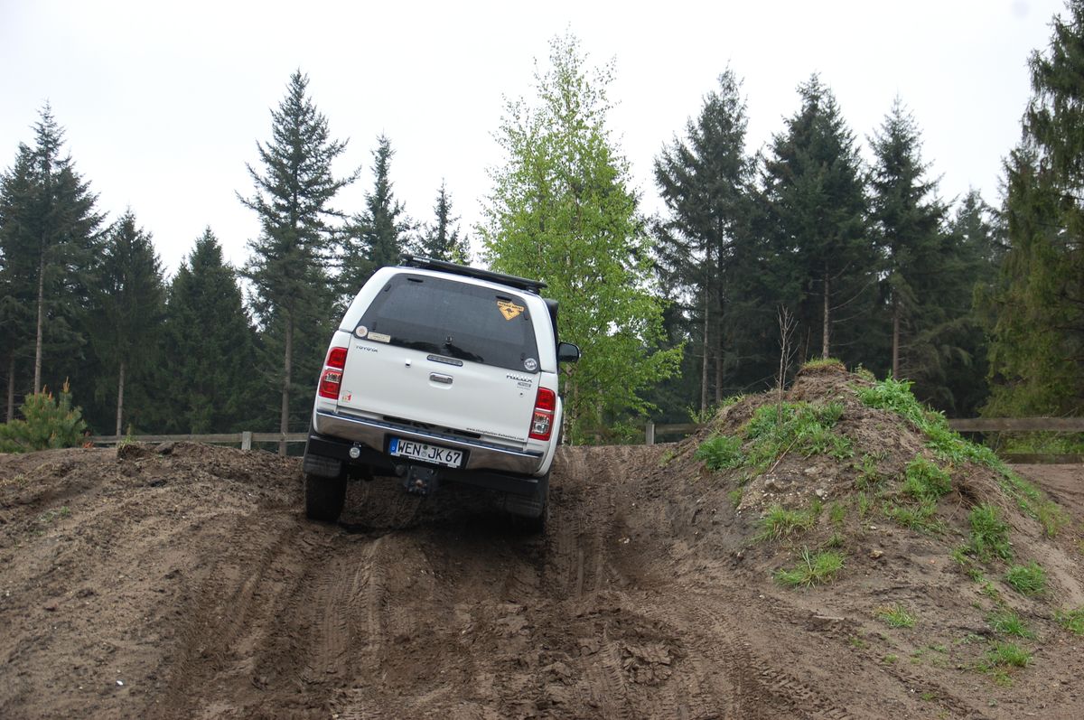 Pickup-Offroad-Driving