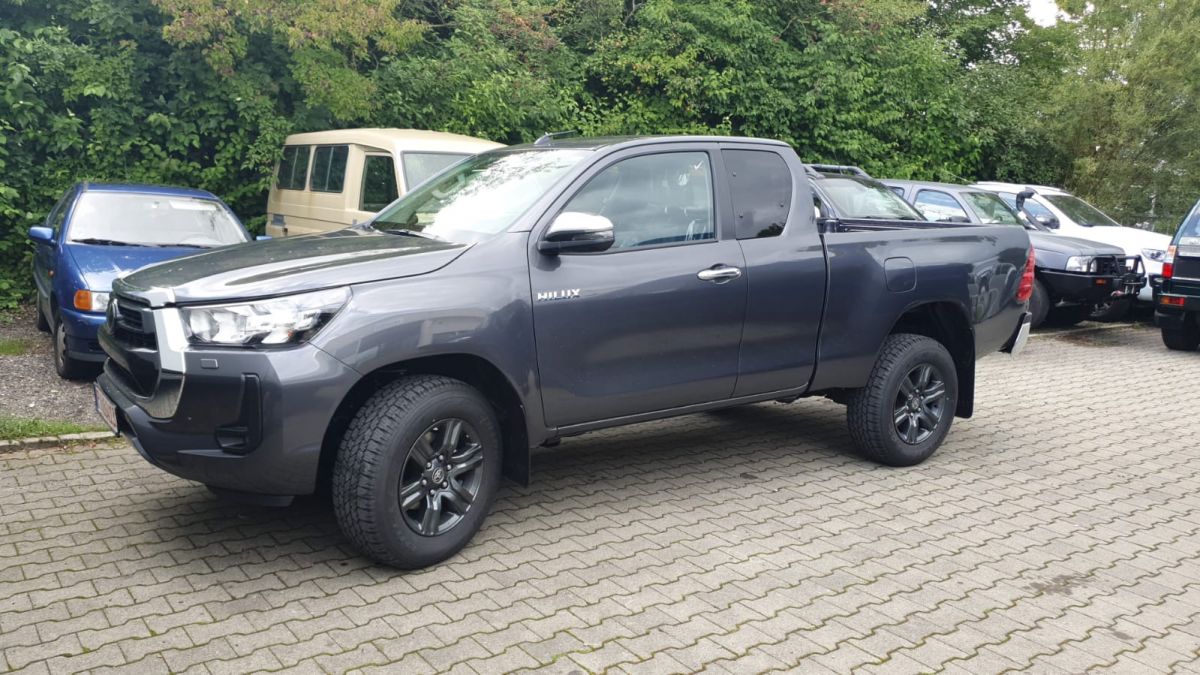 Toyota Hilux