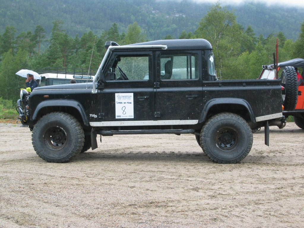 Defender 110 Crew Cab Defender 110 Crew Cab