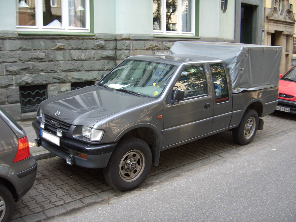 Opel-Campo