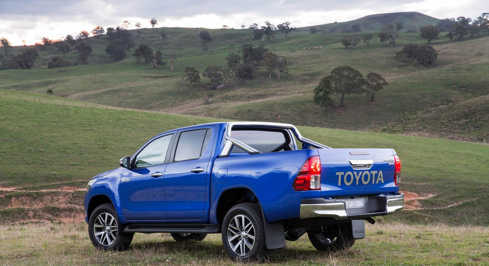 Toyota-Hilux-2016-2