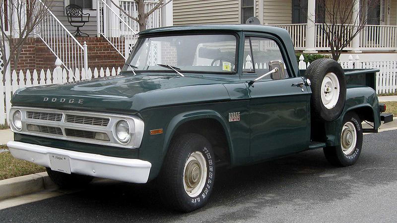 Dodge_D100