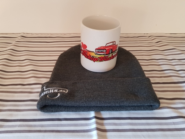 Gewinnspiel im November: Pickuptrucks Beanie und Tasse